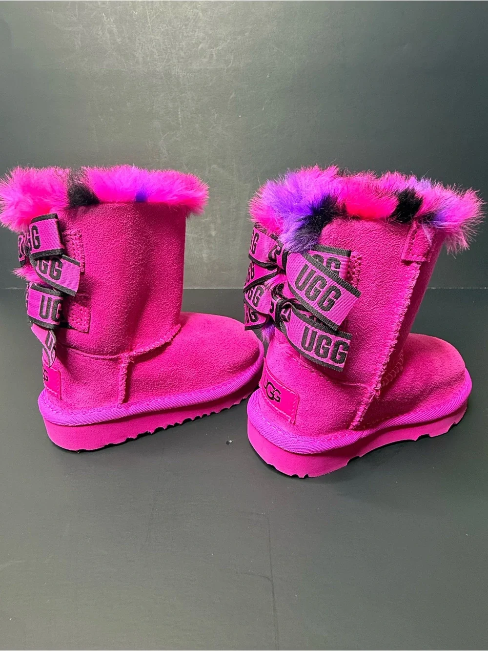 UGG Bailey Bow Plaid Punk Boots Rock Rose Pink Girls Size 6.5 1134930T